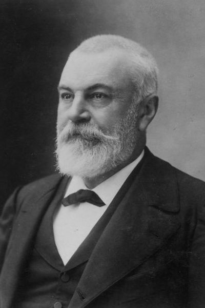 442px yves guyot by nadar